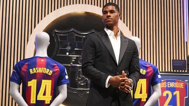 Cover Art For What jersey number will Marcus Rashford wear for Barcelona?